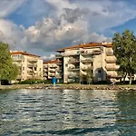 Balaton Beachside N2