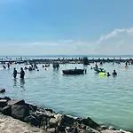 Balaton Beachside N2 Apartment *