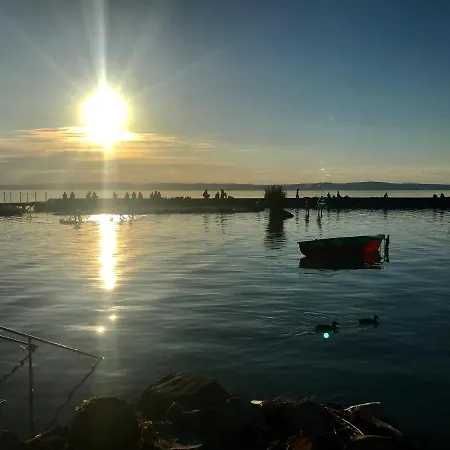 Balaton Beachside N2 Apartment *