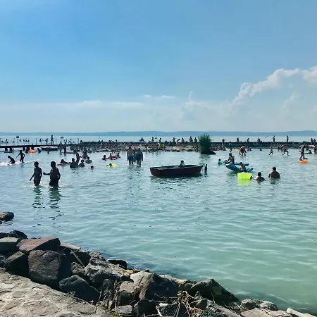 Balaton Beachside N2 Lägenhet *