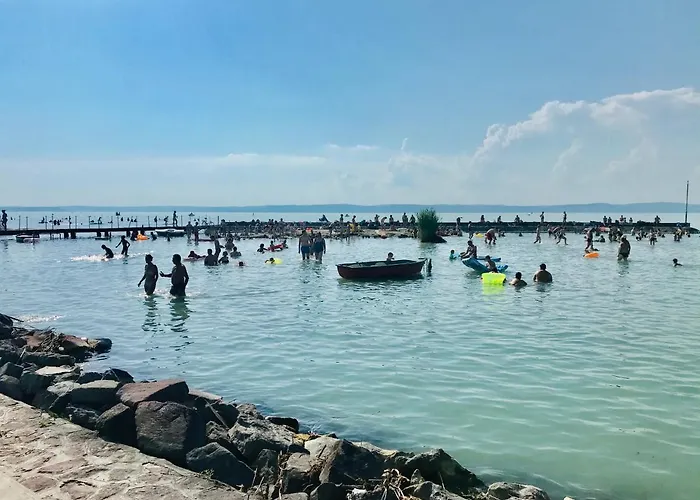 Balaton Beachside N2 Апартаменты *