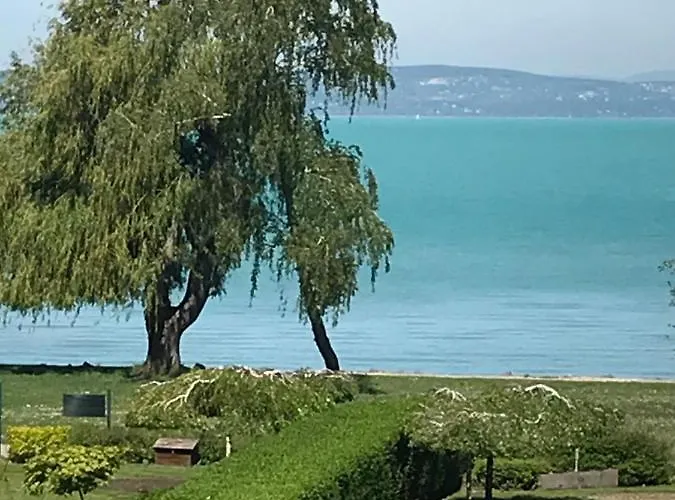 Balaton Beachside N2 *